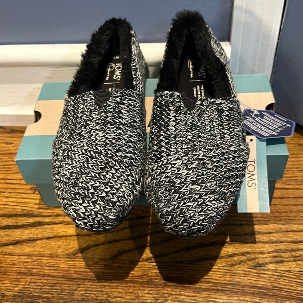 🆕 Tom’s Alpargata knit slip on